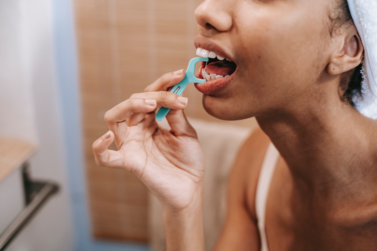 A Comprehensive Guide Of Organic Dental Floss